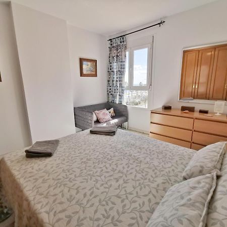 Neptuno Apartment: Sun, Beach And Relax In Huelin Malaga Luaran gambar