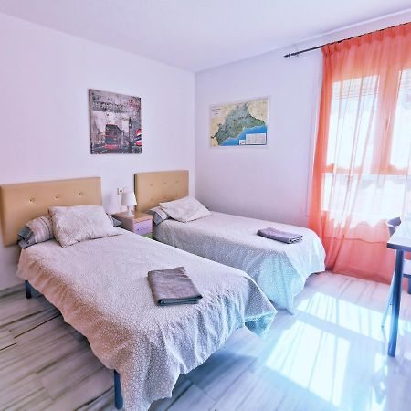 Neptuno Apartment: Sun, Beach And Relax In Huelin Malaga Luaran gambar