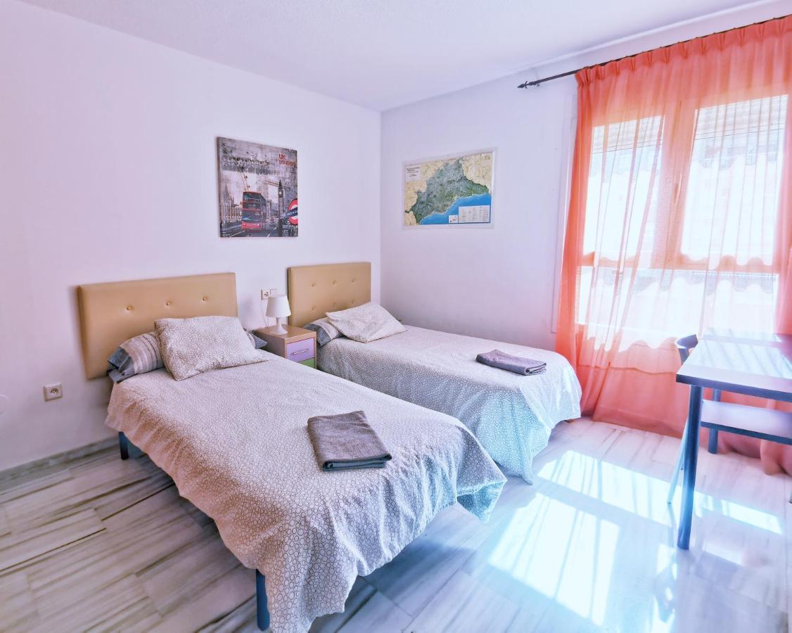 Neptuno Apartment: Sun, Beach And Relax In Huelin Malaga Luaran gambar